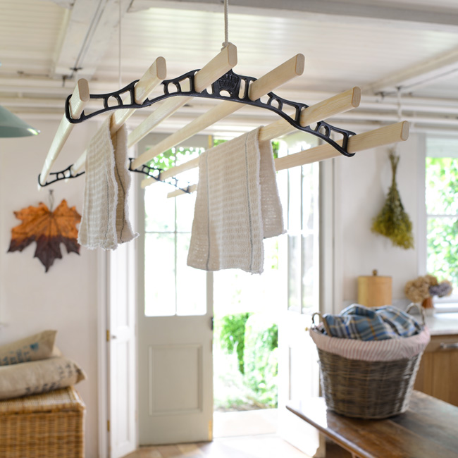 The Pulley Maid deluxe ceiling clothes airer, hanging drying rack